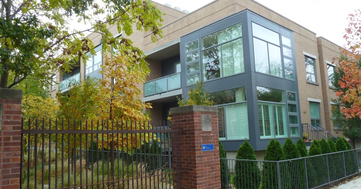 The Chicago Real Estate Local Significant resale at Lincoln Park's