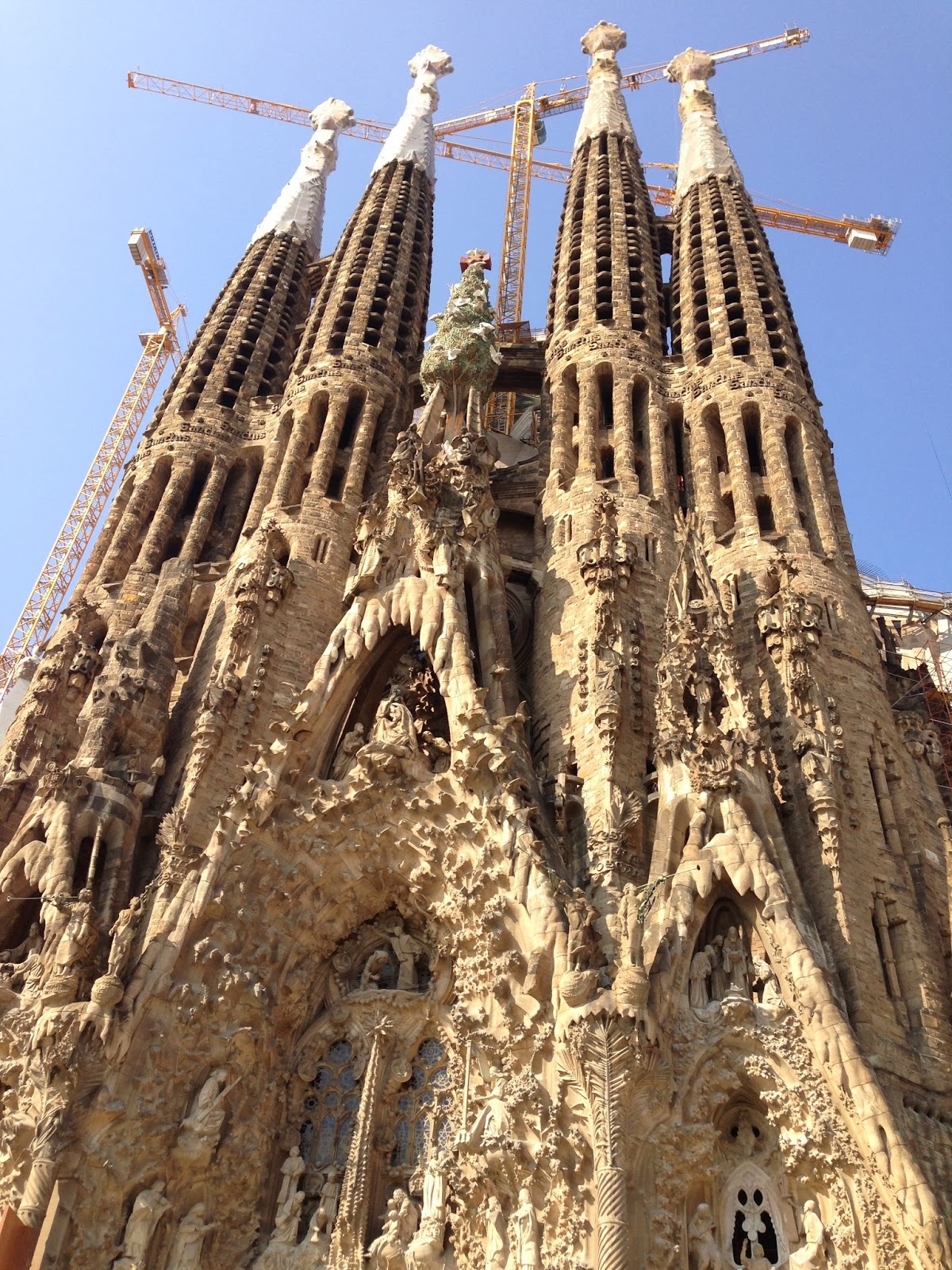 Samy and UNESCO: Works of Antoni Gaudí