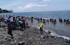 Tiba-tiba Muncul Emas di Pesisir Pantai Maluku Tengah ? Ini Dugaan para Ahli | LihatSaja.com