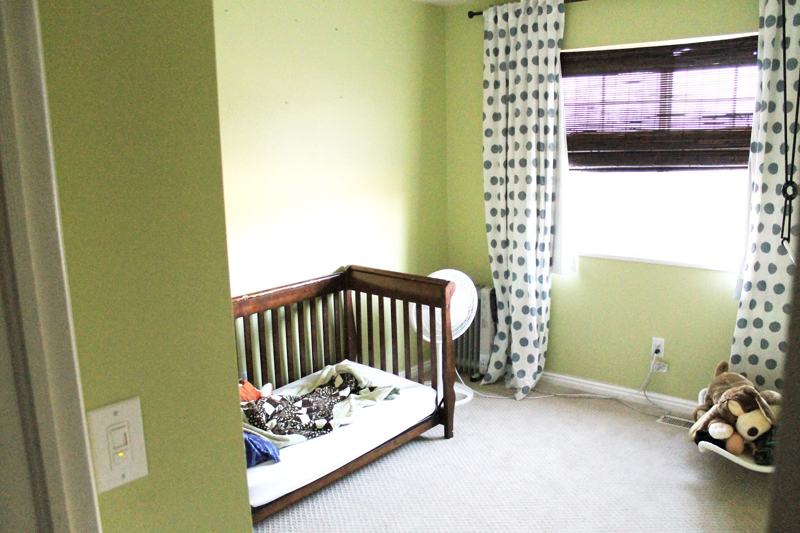 Gray Owl Beats Corn Husks Chris Loves Julia