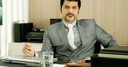 Hindi Dubbing Stars: Hindi Dubbing Artist-Rajesh Khattar