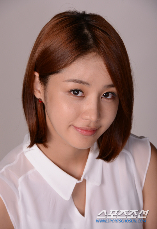 Happiness is not equal for everyone: Yoon Jin Yi - Sport Chosun Interview