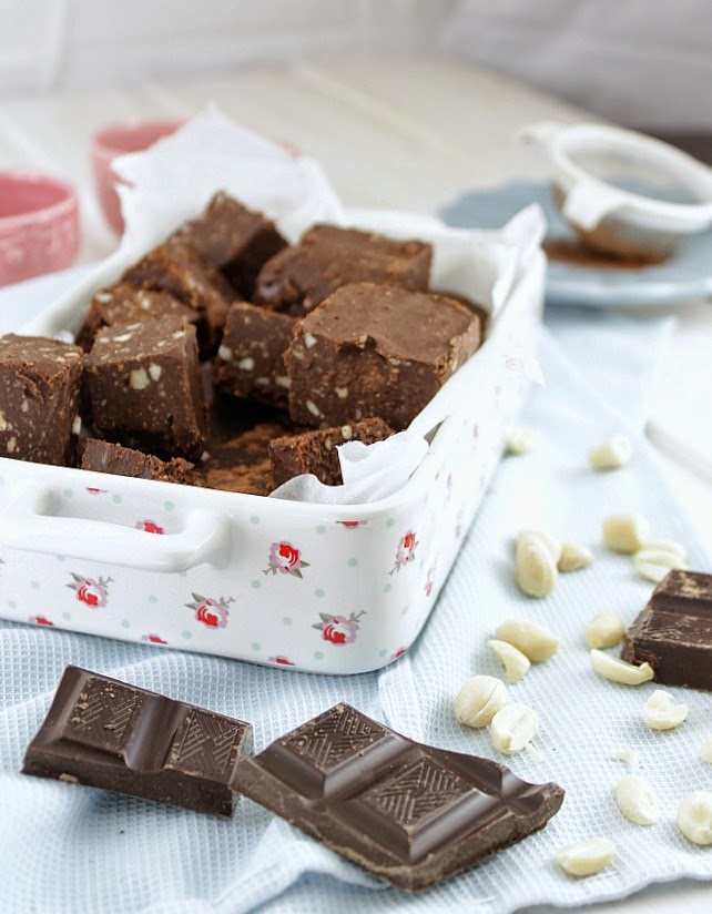 Nem acredito que é saudável! Fudge de chocolate e amendoim (sem glúten