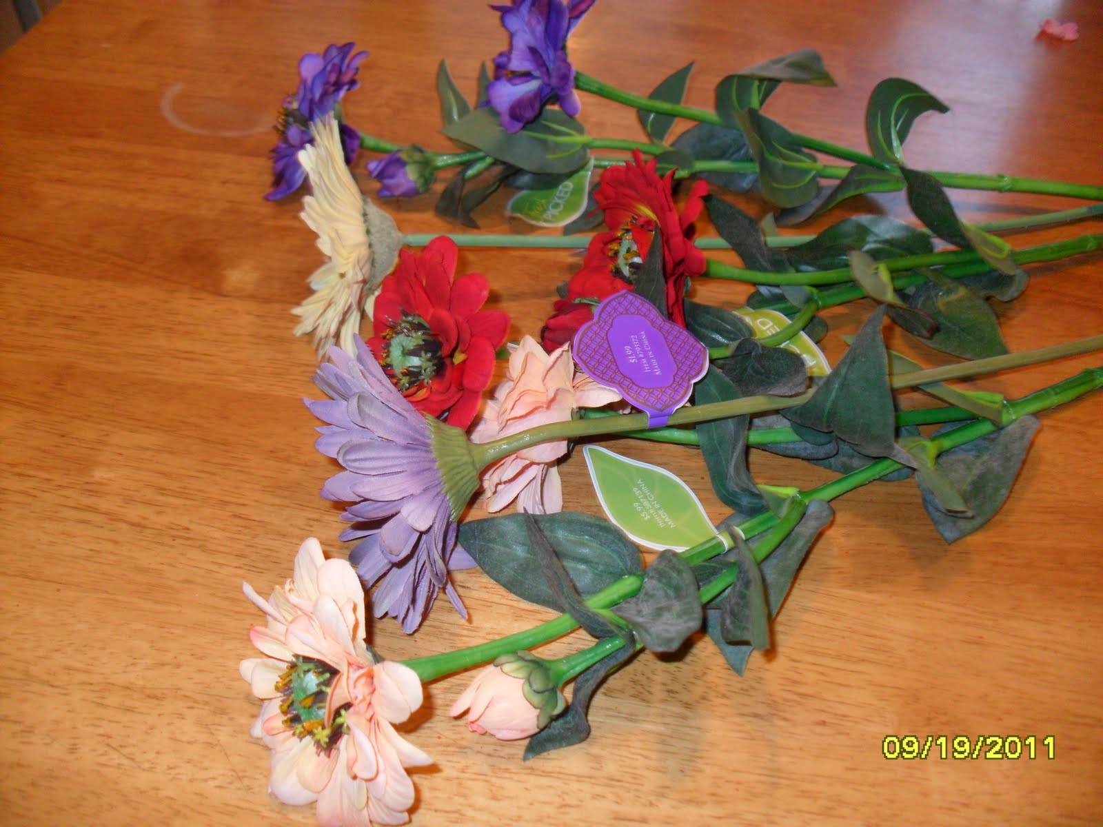 The Mellin Patch Craft Monday Silk Flower Barrettes