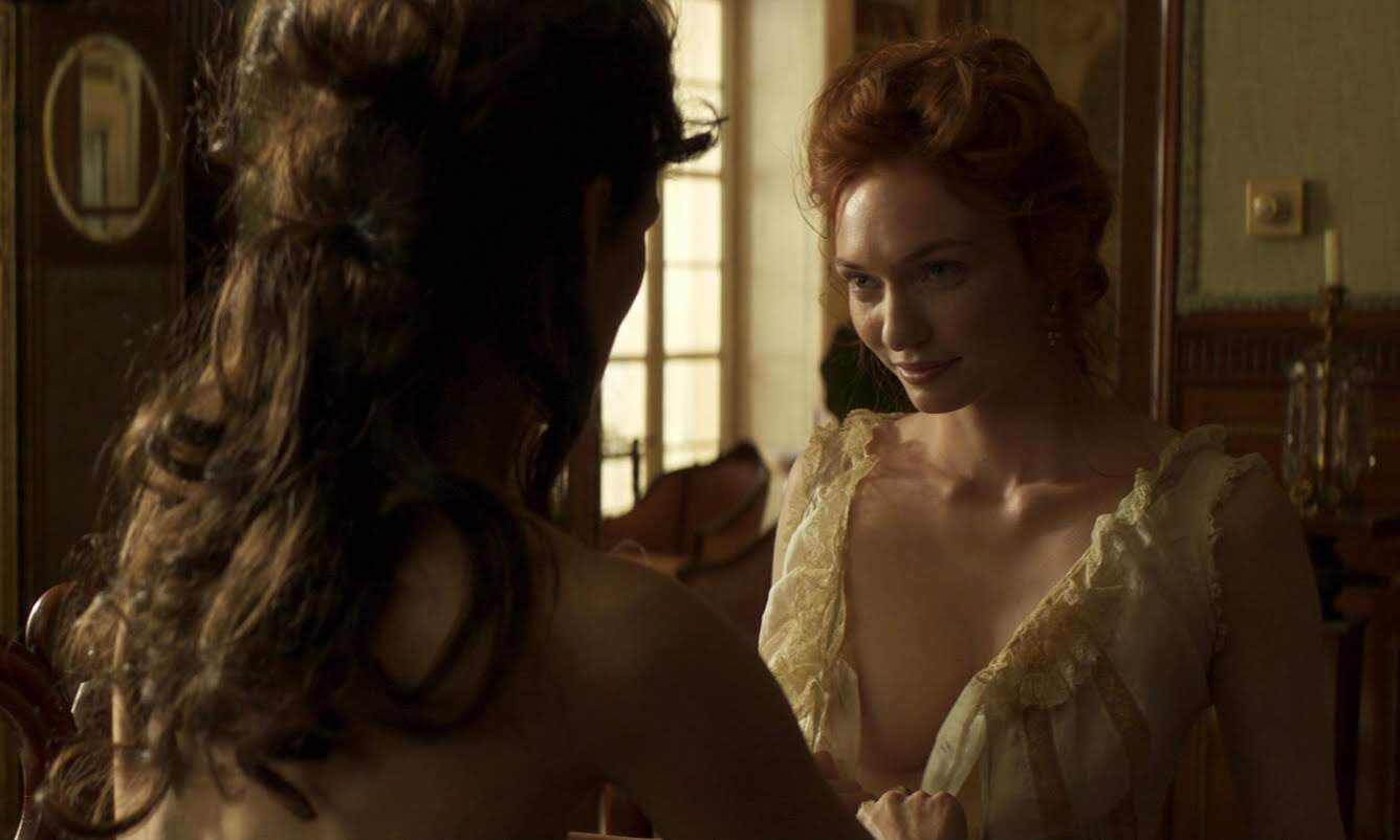 Голая Элинор Томлинсон Видео