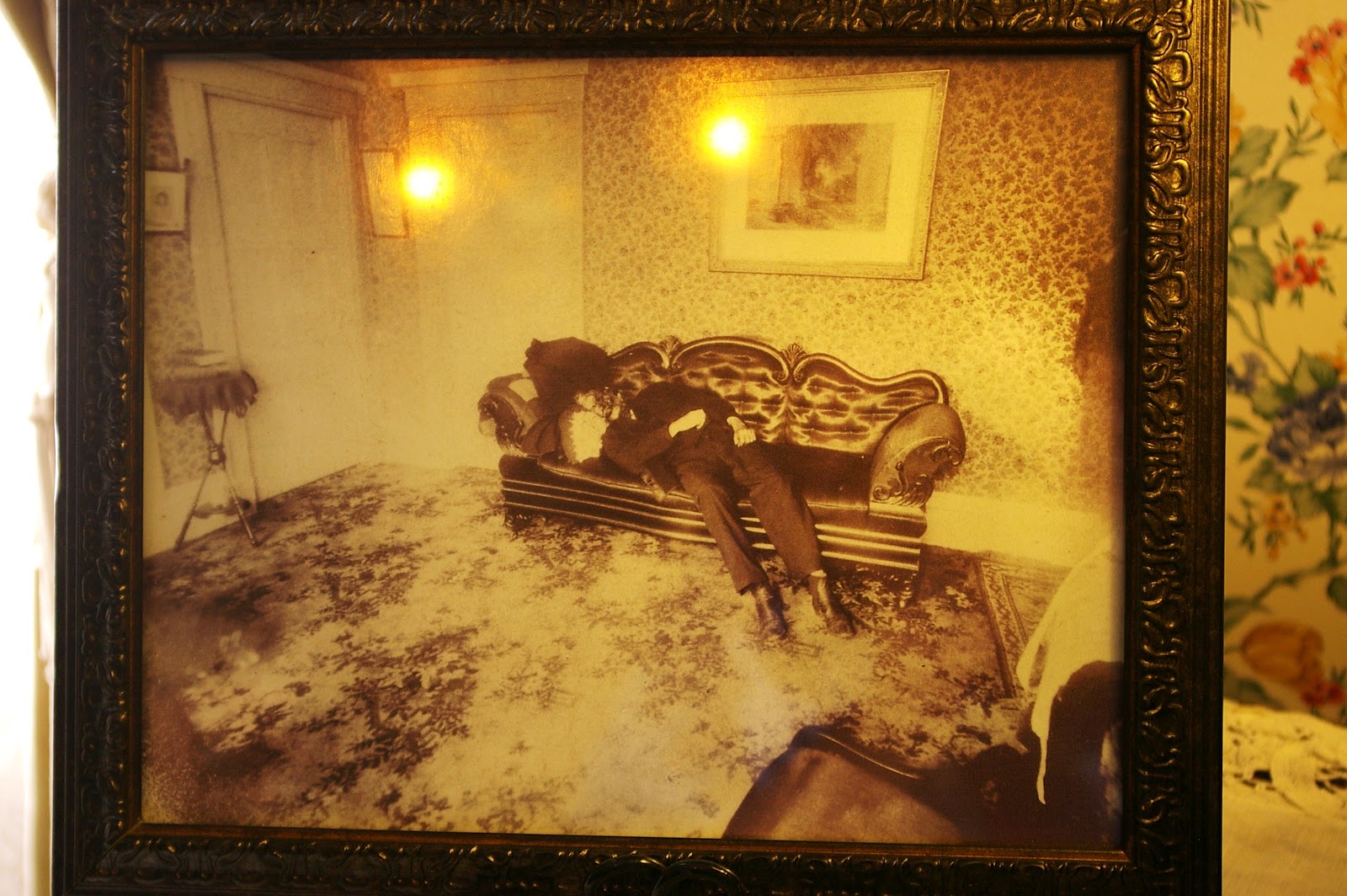 Tahoma Beadworks & Photography Lizzie Borden Took an Axe, Gave her