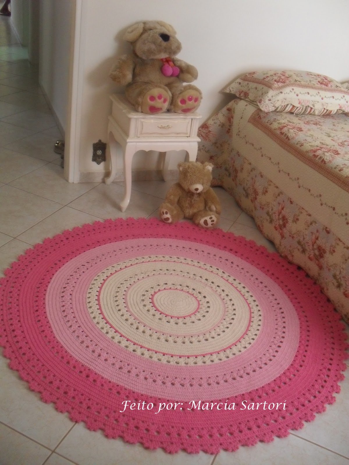 marcia sartori crochetando Tapete Redondo Rosa ~ Tapetes Para Quarto Redondo marcia sartori crochetando Tapete Redondo Rosa ~ Tapetes Para Quarto Redondo
