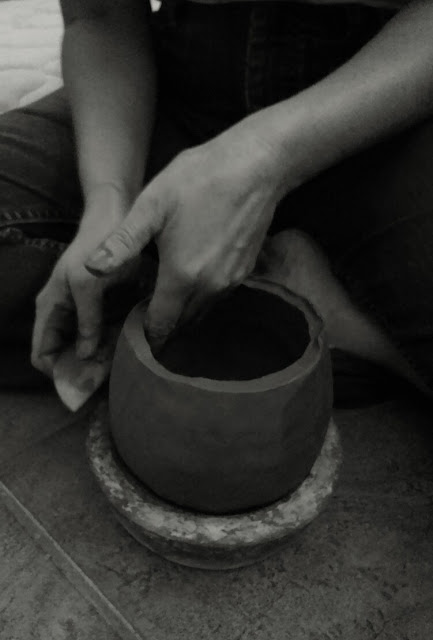 amy myers, pottery, handbuilding, traditional, coiling, ceramics, earthenware, sarah myers