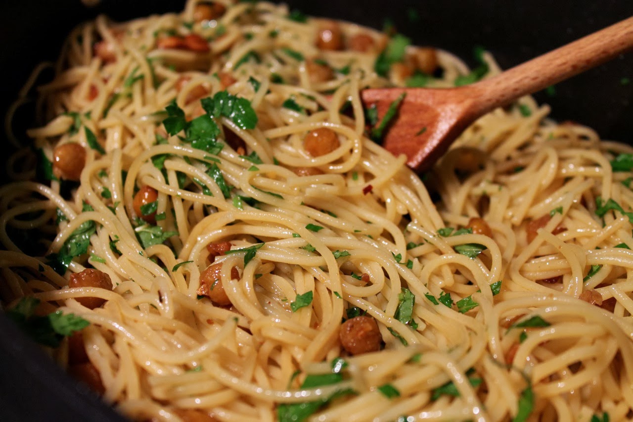 Cook In / Dine Out Spaghetti with Chickpeas