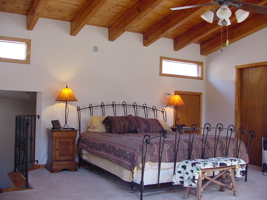 Brown Mountain Lodge and Creekside Cozy Cabin Rentals Pet Friendly
