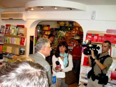 Bucureşti, 7 octombrie 2009, Librăria „M. Eminescu” - Interviul acordat Ancăi Lăzărescu de la TVR1