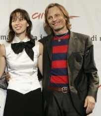 Viggo Mortensen and Girlfriend ...