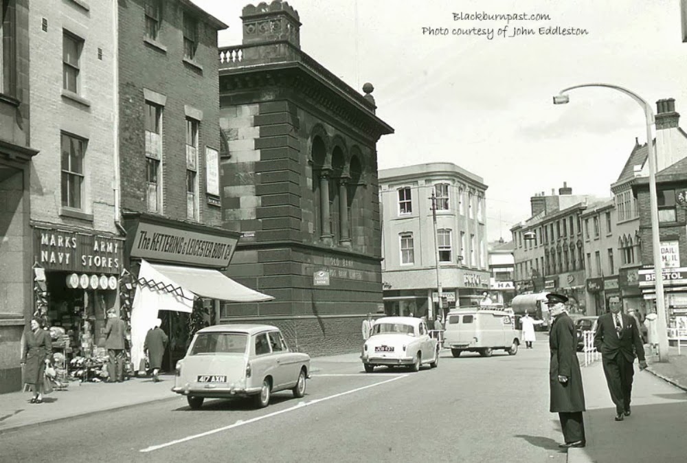 BLACKBURN PAST Darwen St looking into King William St 1963