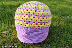 dreifarbige Mütze für Kleinkind häkeln im Granny Square Muster, Anleitung kostenlos