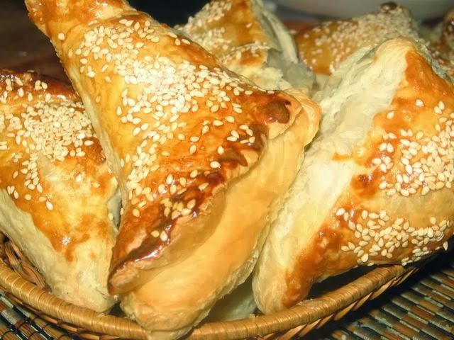 Слоенки с паштетом к чаю