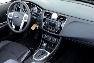 Chrysler 200 interior