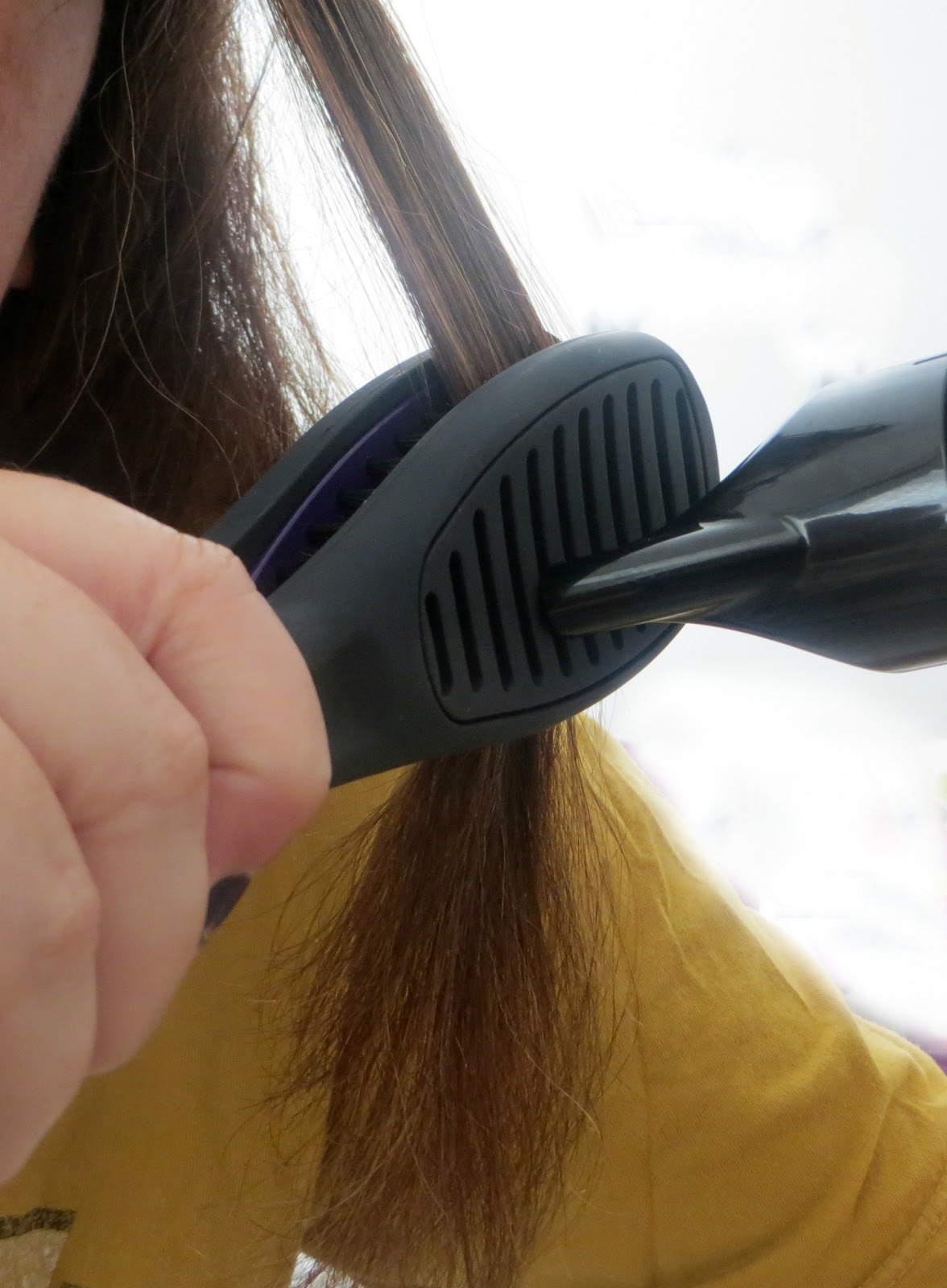 Elle Sees Beauty Blogger in Atlanta How To Straighten Hair Without