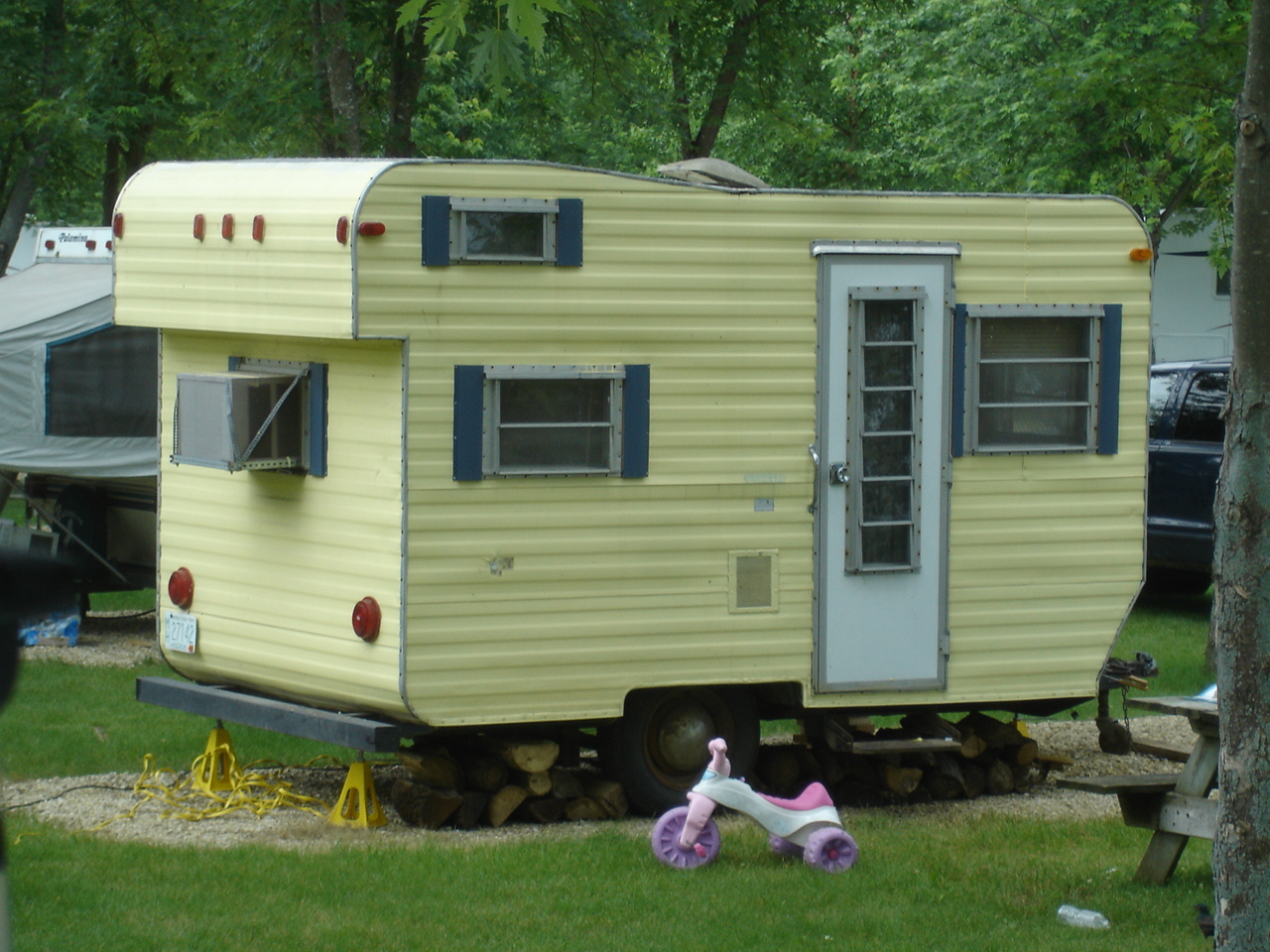 Wallpaper A Travel Trailer wallpaper