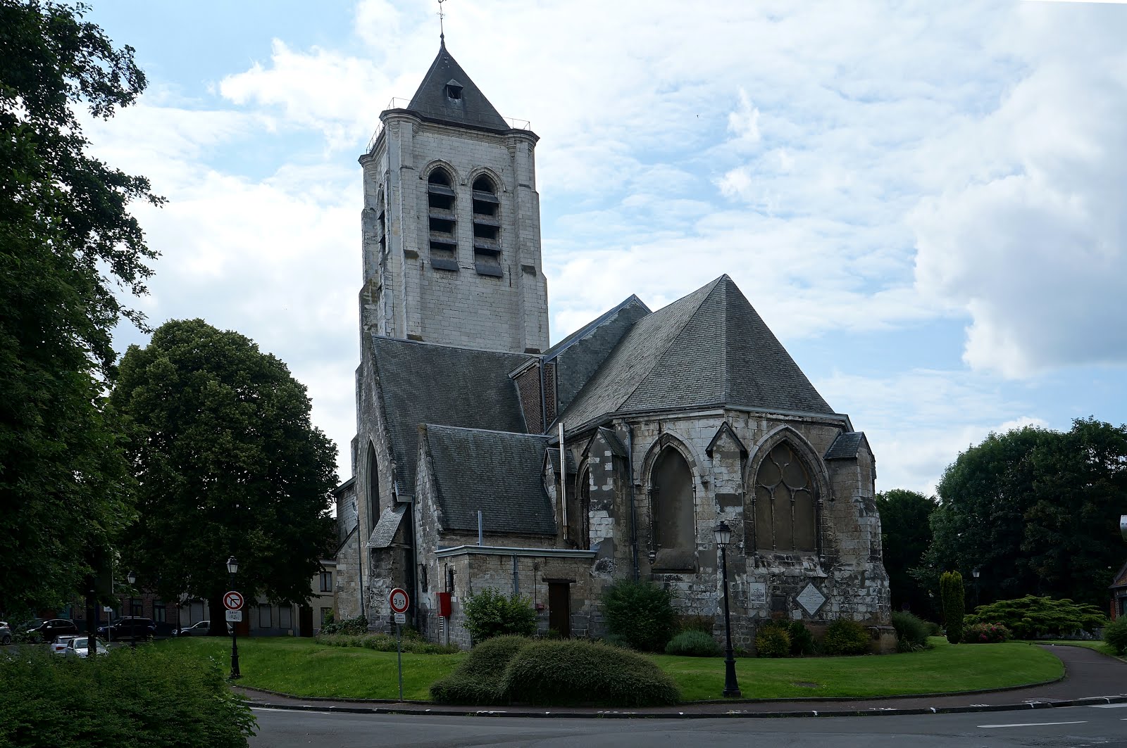 église Saint Pierre de Fers - D 10h