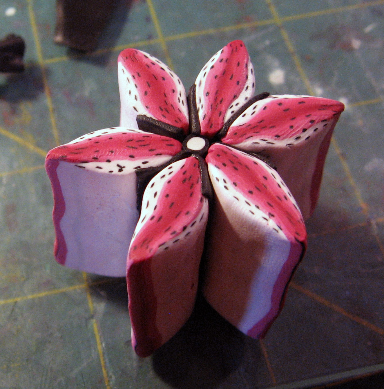 Kael Mijoy Polymer Clay Tutorial Red Lilyish Flower Cane