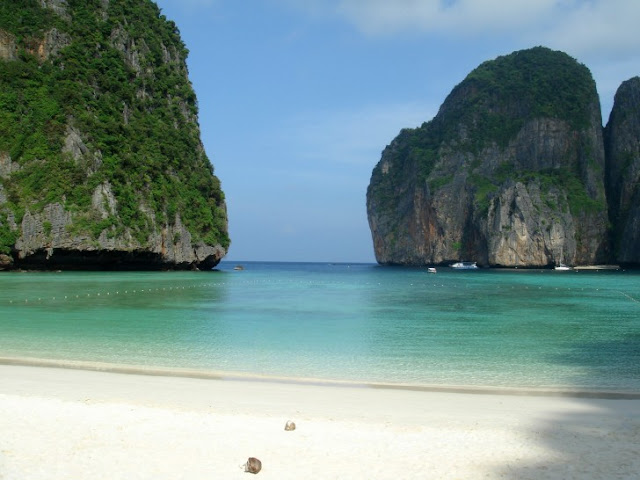     ..     Ko-Phi-Phi-Thailand7