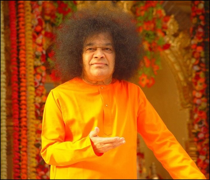 sathya-sai-baba-soft-glow.jpg