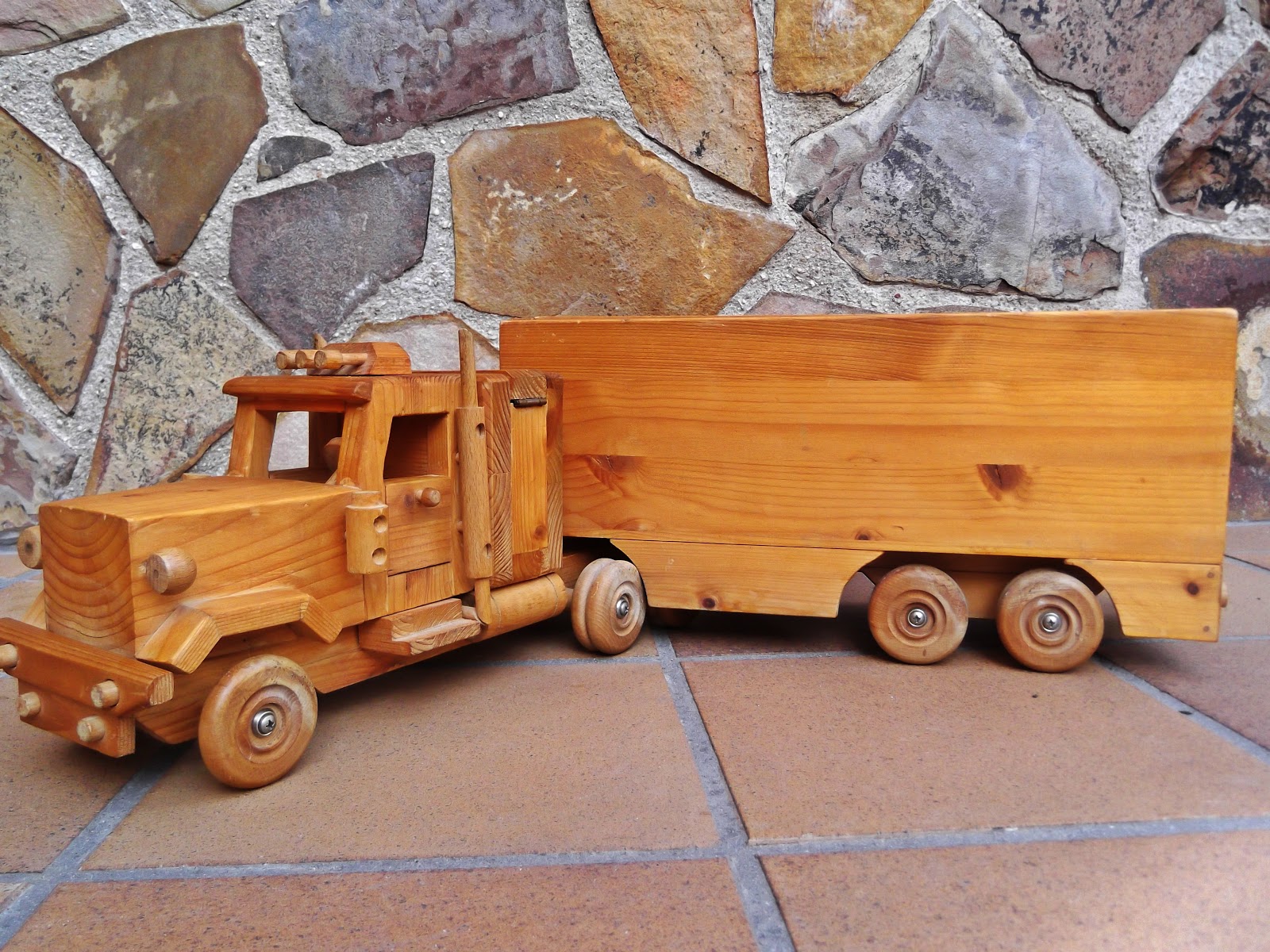 El Artesano en Madera: CAMIÓN MADERA