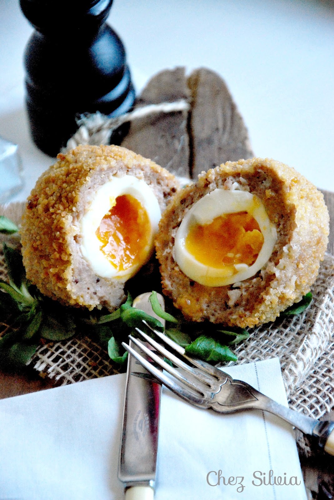 Huevos a la escocesa — Chez Silvia