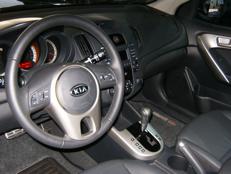 Kia Cerato 2011 fotos, consumo, preço e ficha técnica CAR.BLOG.BR