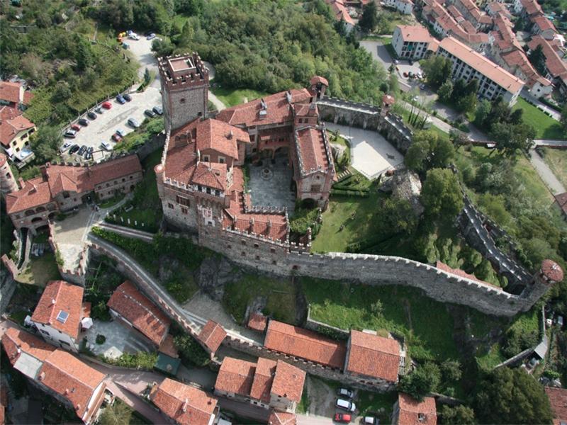 art 4 logic Extraordinary Medieval Castle Piemonte Torino, TO 10018