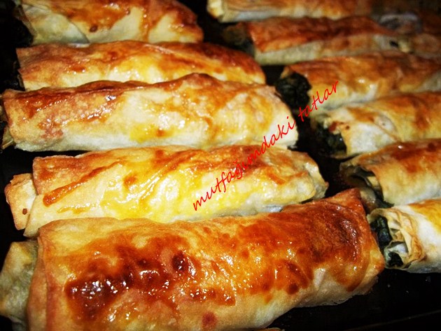 ISPANAKLI BÖREK Mutfak Ve Tatlar