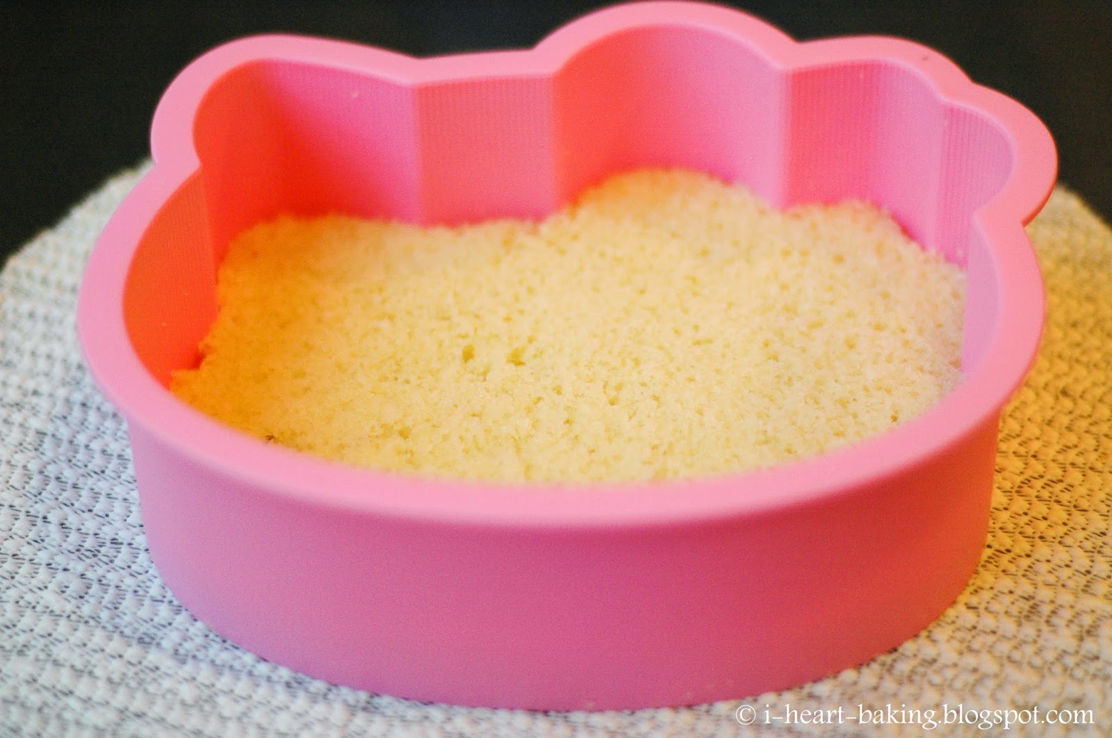 i heart baking! hello kitty matcha green tea tiramisu cake