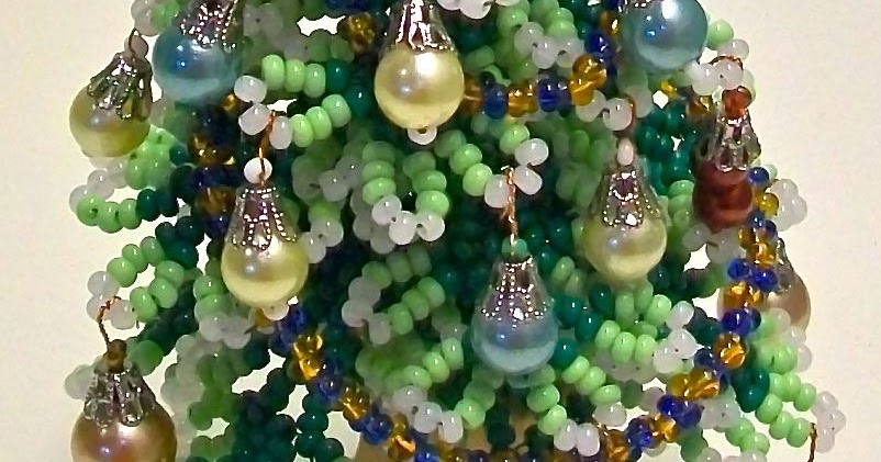 Beading for the very beginners Decorated Christmas tree