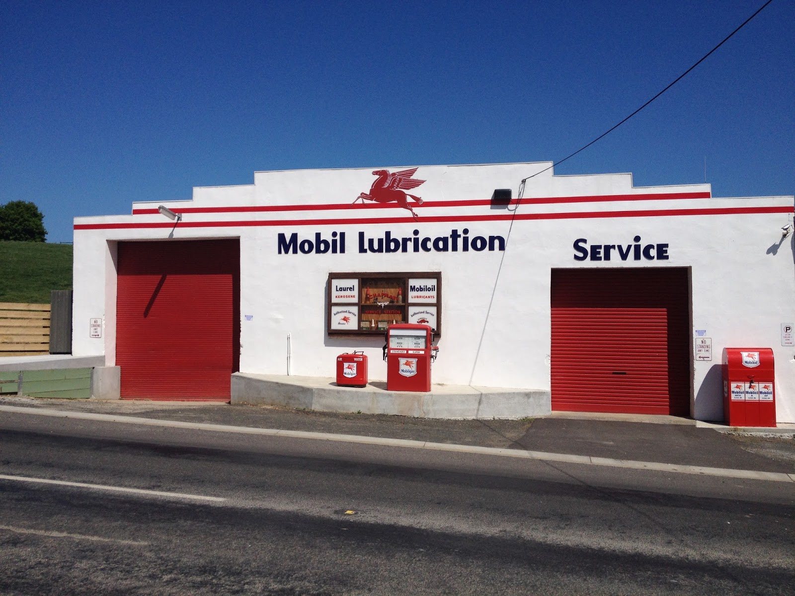 Finding the radio book A brilliant renovated Mobil servo in Kongwak