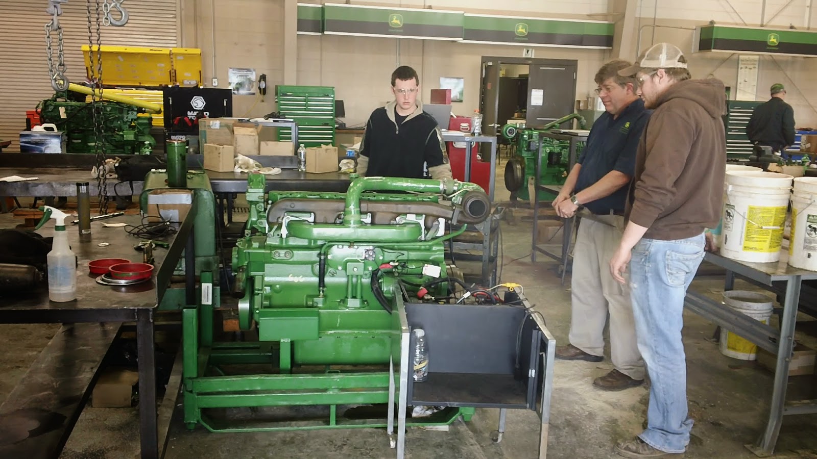 John Deere TECH Calmar Devin and Jacob 7.6L