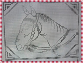 Toalha de croché retangular cavalo com gráfico