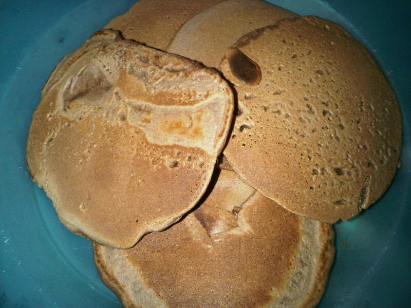 Fit Girl Daily Clean Cinnamon Chocolate Protein Pancakes