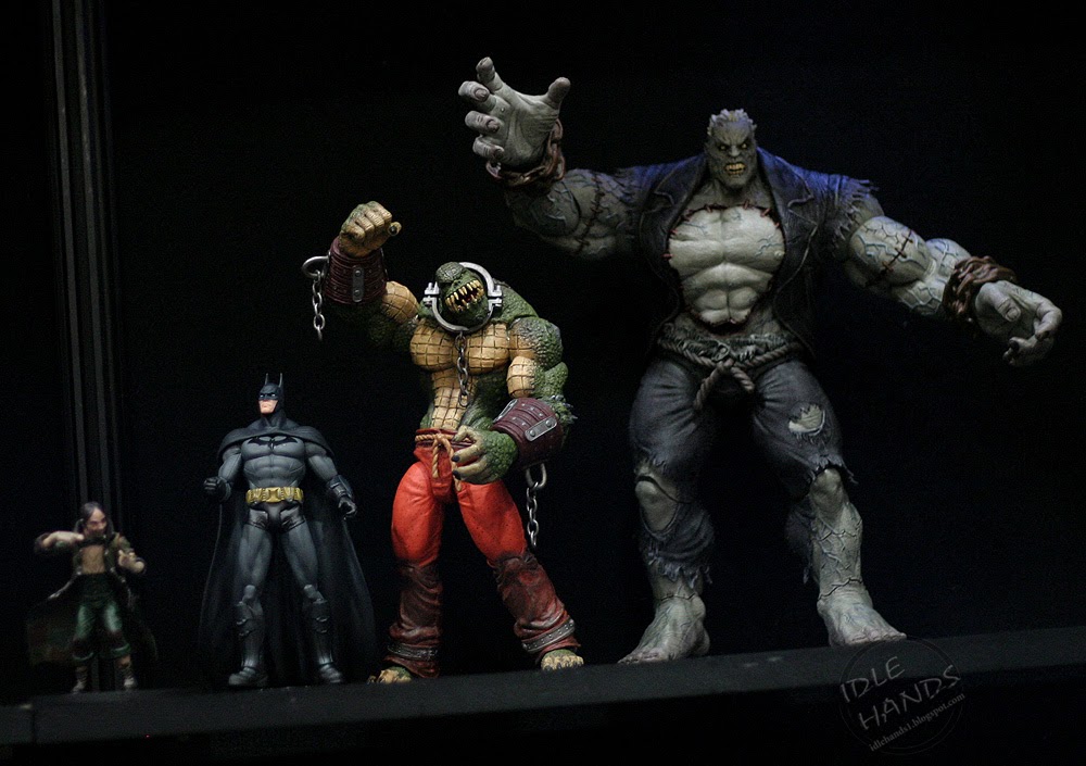 Batman Arkham Asylum Deluxe Titan Joker 12" Action Figure DC Collectibles 
