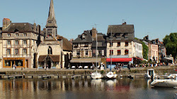 Vieux Bassin d'Honfleur et Église Ste-Catherine