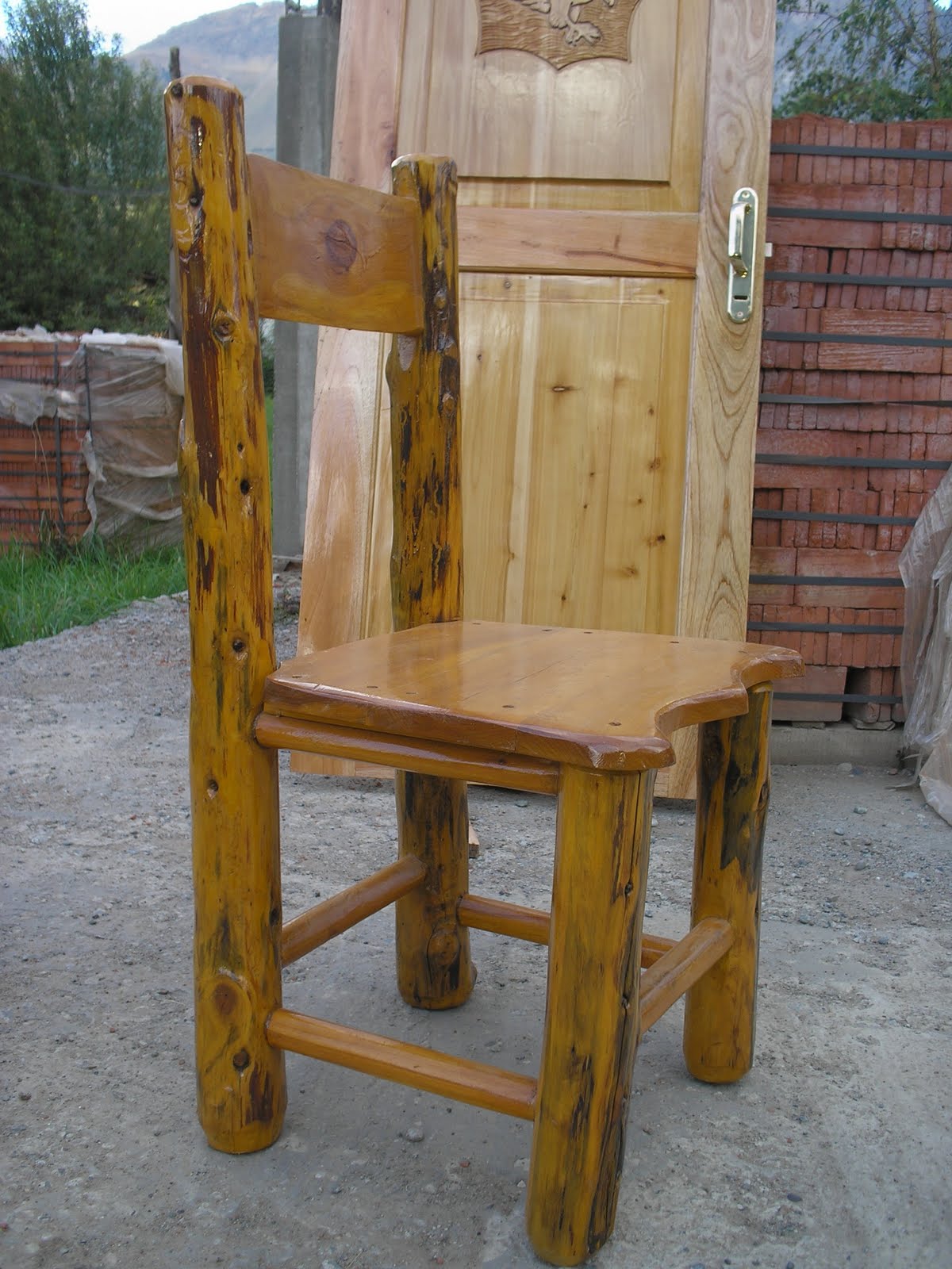 Muebles Artesanales: Sillas de Cipres