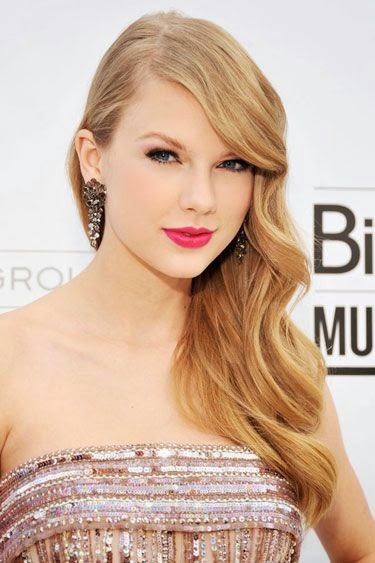 Taylor Swift's Best Beauty Looks 