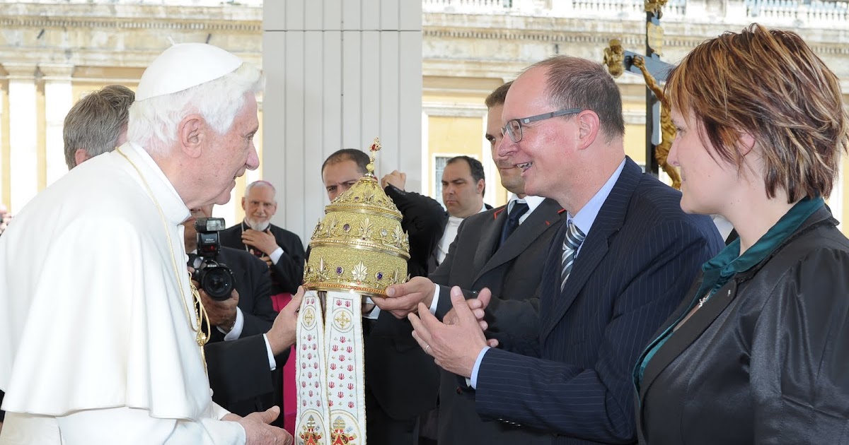 Bede critical essays picture