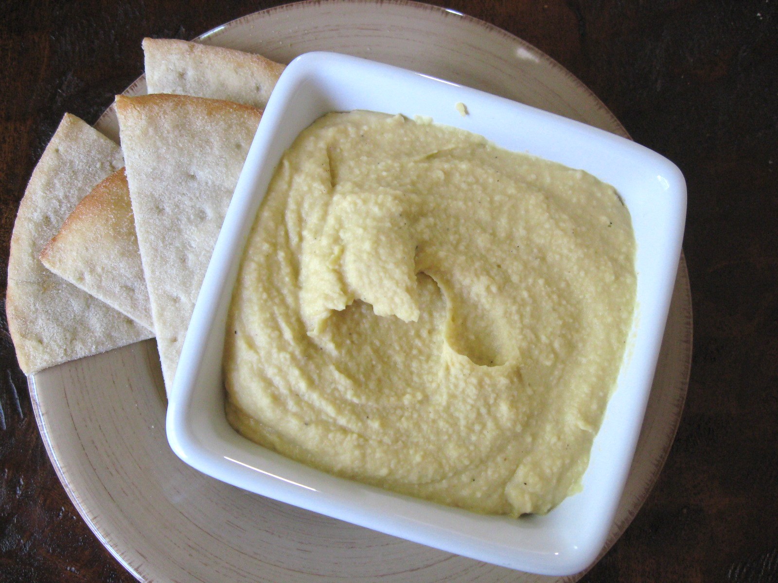 Mama Me Gluten Free Hummus and "pita" bread