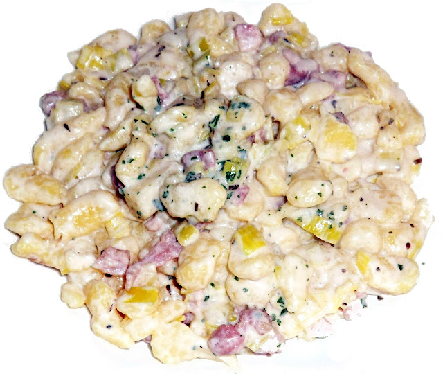 SPÄTZLE PORRI E PANCETTA