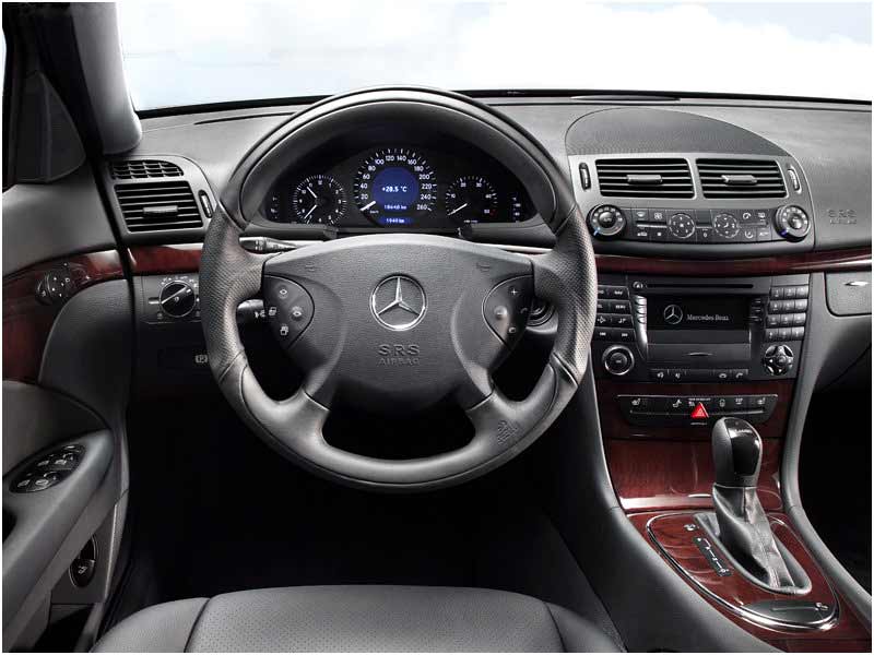 Cars World Mercedes E350 Interior