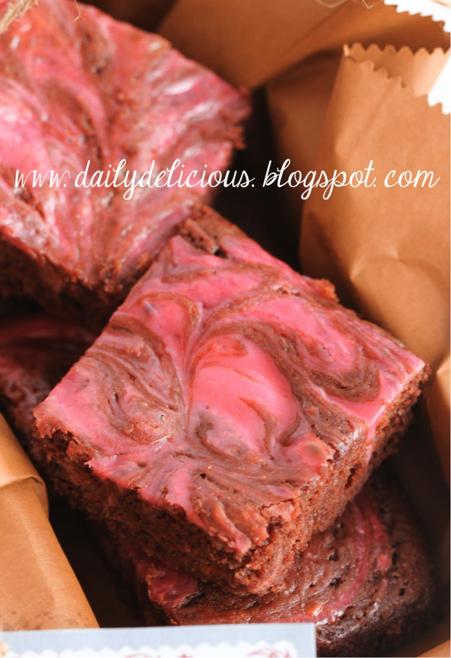 dailydelicious Happy Cooking with LG SolarDom Raspberry Brownies