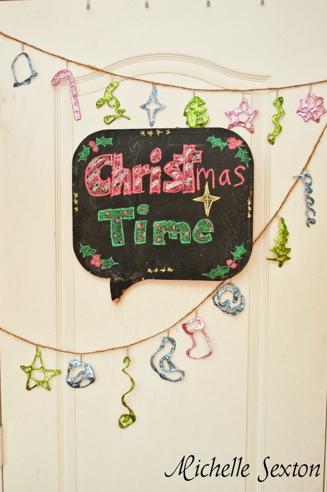 DIY Glitter and Glue Christmas Ornament Banner So Here's My Life...