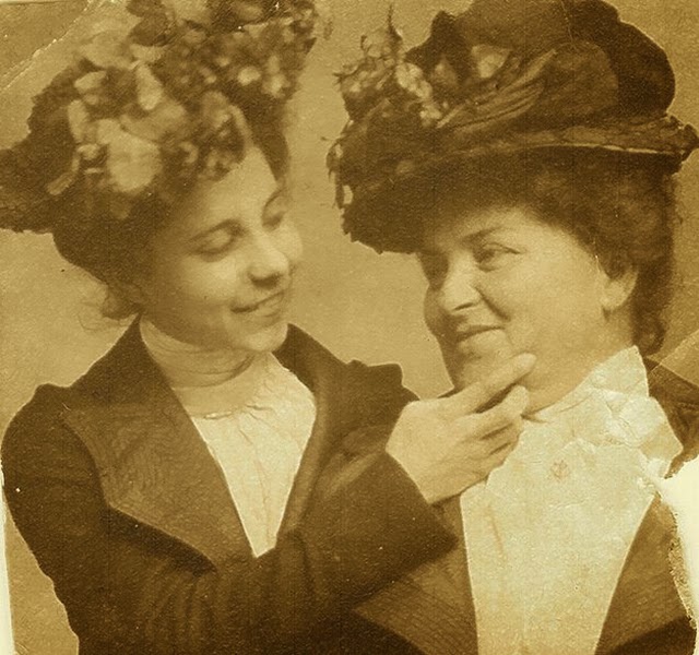 49 Rare Photos Of Victorians Proving They Weren't As Serious As You Thought