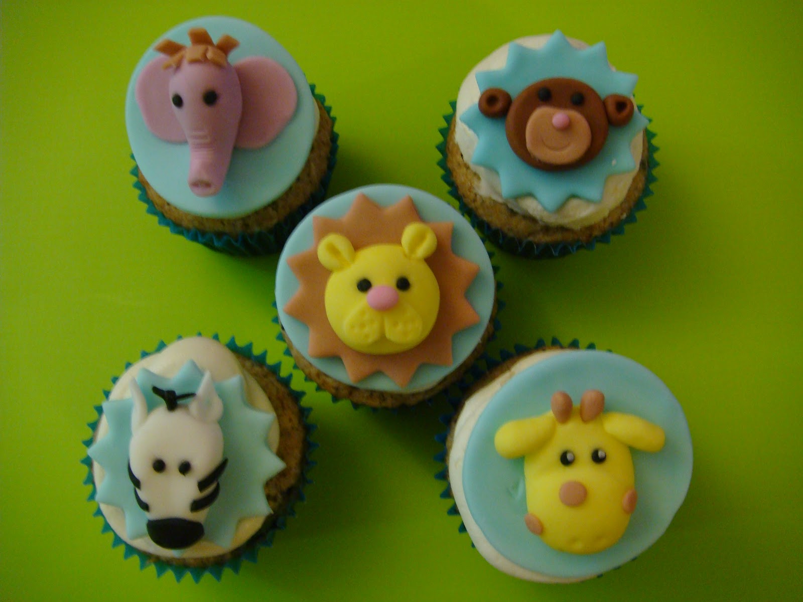 Our Decorated Cakes and Cupcakes Jungle Cupcakes