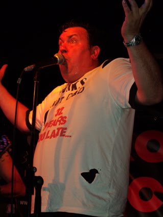 til drop rock punk gaye advert gig smith tv